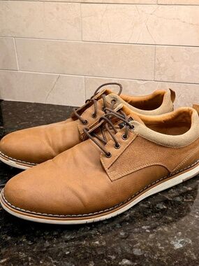 Madden by Steve Madden Men’s Lantan Derby Oxfords – Tan Nubuck